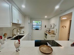 3060 Holiday Springs Boulevard 102, Margate FL 33063