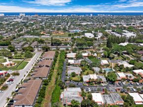 153 SE 7th Street G1, Deerfield Beach FL 33441