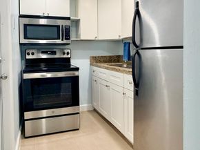 251 SE 6th Avenue 7, Pompano Beach FL 33060