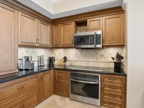 2640 Lake Shore Drive 1811, Riviera Beach FL 33404