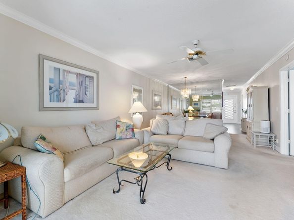 2401 Del-aire Boulevard E 201, Delray Beach FL 33445
