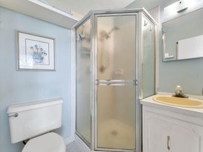 2401 Del-aire Boulevard E 201, Delray Beach FL 33445