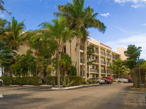 116 Lake Emerald Drive 408, Oakland Park FL 33309