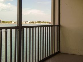 116 Lake Emerald Drive 408, Oakland Park FL 33309