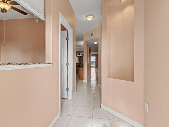 7727 Southampton Terrace 311, Tamarac FL 33321