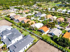 13853 Palm Grove Place, Palm Beach Gardens FL 33418