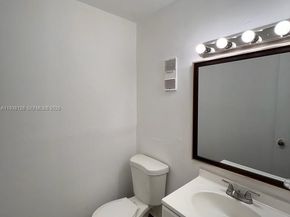 20520 NW 15th Avenue 221, Miami Gardens FL 33169