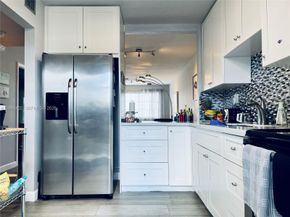 2300 Park Lane 201, Hollywood FL 33021