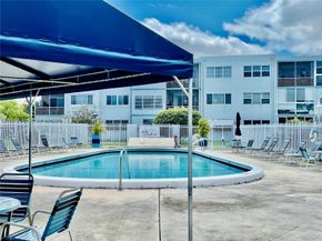 2300 Park Lane 201, Hollywood FL 33021