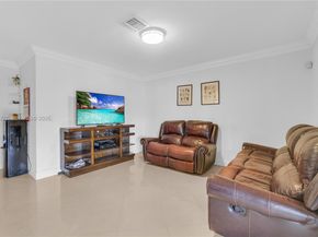2905 Begonia Way, Cooper City FL 33026
