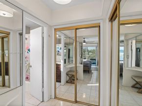 2223 Park Lane 210, Hollywood FL 33021