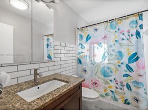 2223 Park Lane 210, Hollywood FL 33021
