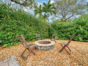 4919 Egret Ct, Coconut Creek FL 33073