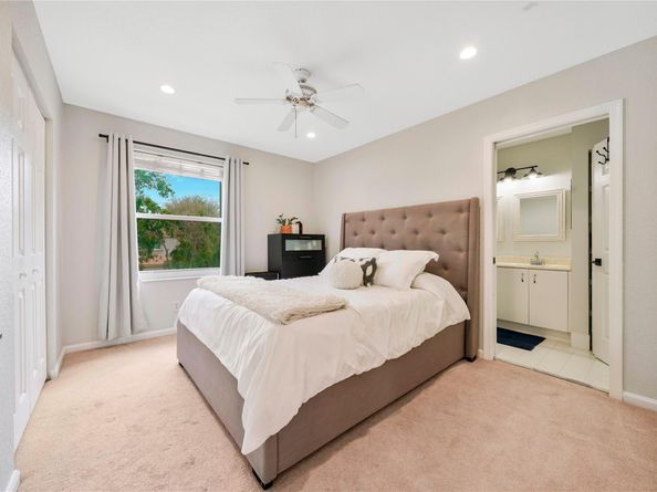 4919 Egret Ct, Coconut Creek FL 33073