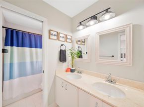 4919 Egret Ct, Coconut Creek FL 33073