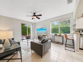 4919 Egret Ct, Coconut Creek FL 33073