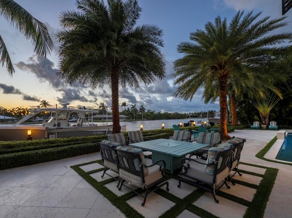 2307 N Riverside Dr, Pompano Beach FL 33062