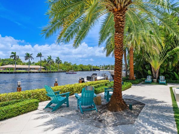 2307 N Riverside Dr, Pompano Beach FL 33062