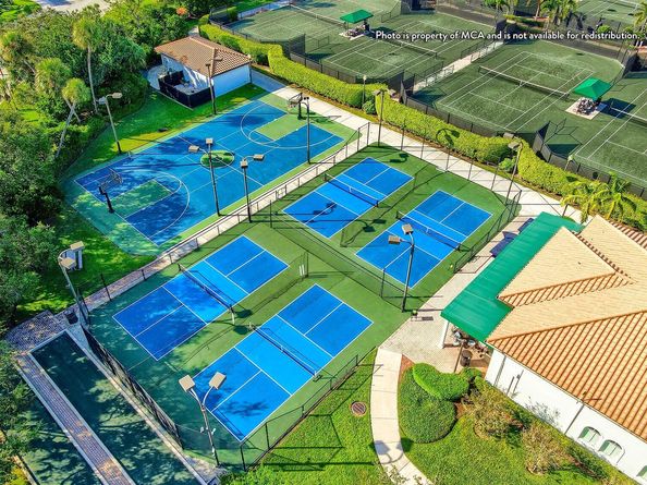 106 Esperanza Way, Palm Beach Gardens FL 33418