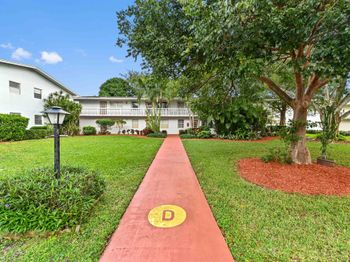 204 Ellesmere D