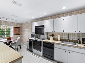 20 Westgate Lane B, Boynton Beach FL 33436