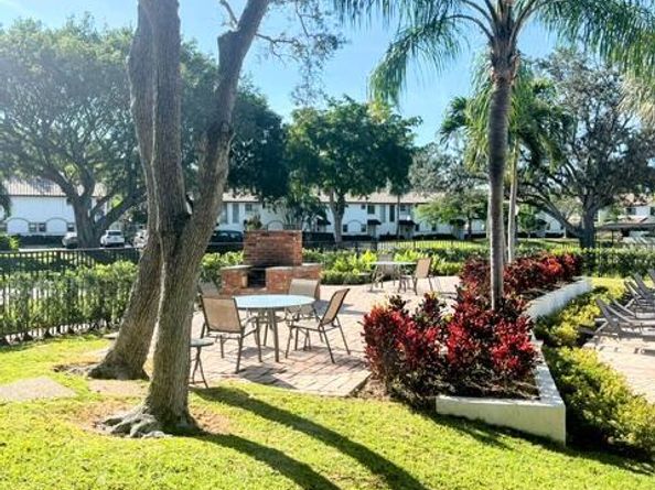 7200 NW 2nd Avenue 32, Boca Raton FL 33487