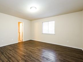17928 Honey Locust LN, Elgin TX 78621