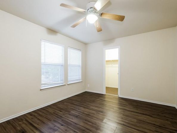 17928 Honey Locust LN, Elgin TX 78621