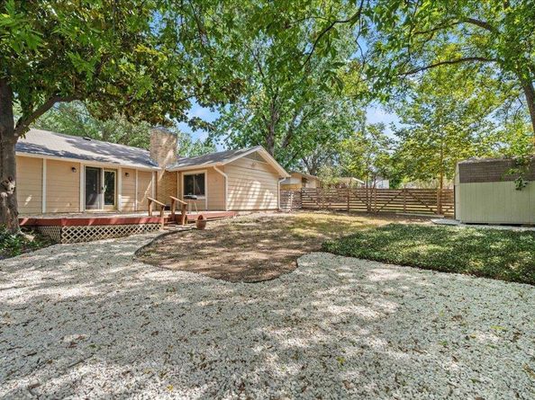 3400 Laguna DR, Austin TX 78741