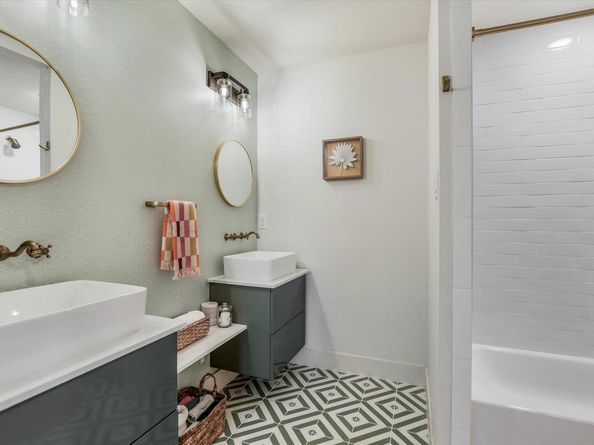 1011 Country Club RD, Georgetown TX 78628