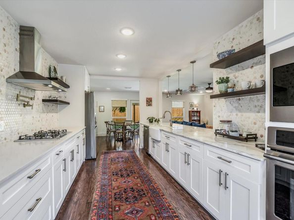1011 Country Club RD, Georgetown TX 78628