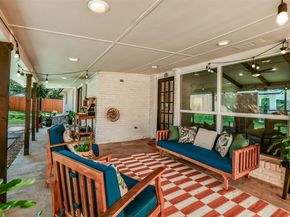1011 Country Club RD, Georgetown TX 78628