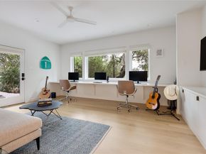 5801 Valley CIR, Austin TX 78731