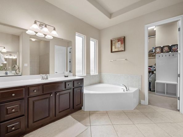 14405 Laurinburg DR, Austin TX 78717