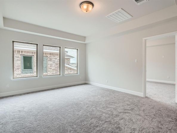 941 Rabbit Brush RD, Leander TX 78641