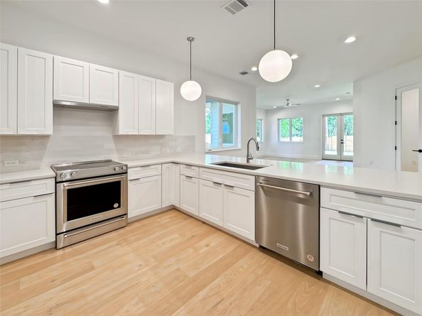 3614 Abbate CIR A, Austin TX 78721