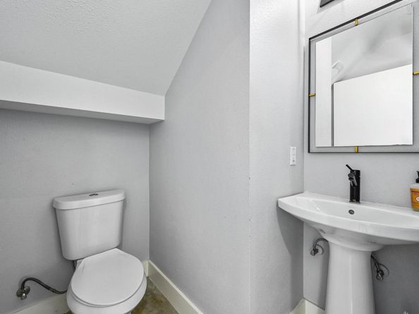 1210 Luna ST 2, Austin TX 78721