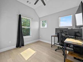 1210 Luna ST 2, Austin TX 78721