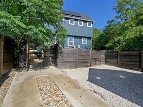 1210 Luna ST 2, Austin TX 78721