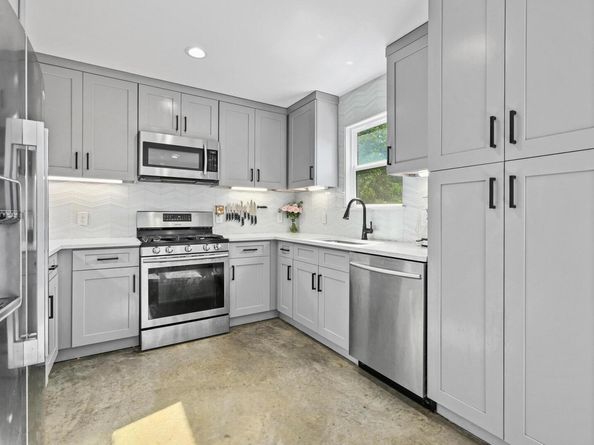 1210 Luna ST 2, Austin TX 78721