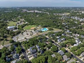 1210 Luna ST 2, Austin TX 78721