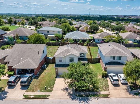 1505 Tea Leaf DR, Pflugerville TX 78660