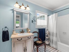 1704 W 34th ST, Austin TX 78703