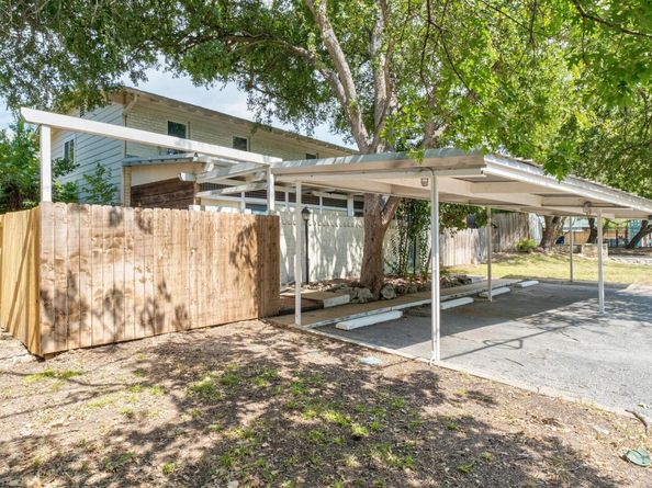 2212 Del Curto RD, Austin TX 78704