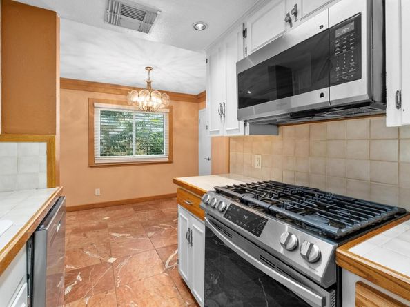 2212 Del Curto RD, Austin TX 78704