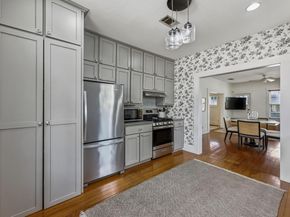 306 W 44th ST A, Austin TX 78751
