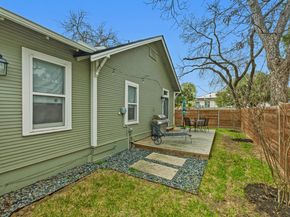 306 W 44th ST A, Austin TX 78751