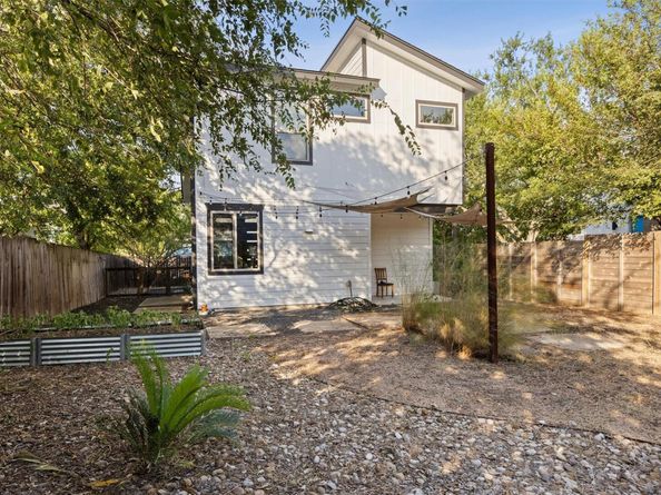 5007 Delores Ave B, Austin TX 78721