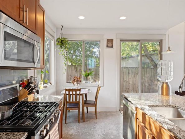 5007 Delores Ave B, Austin TX 78721
