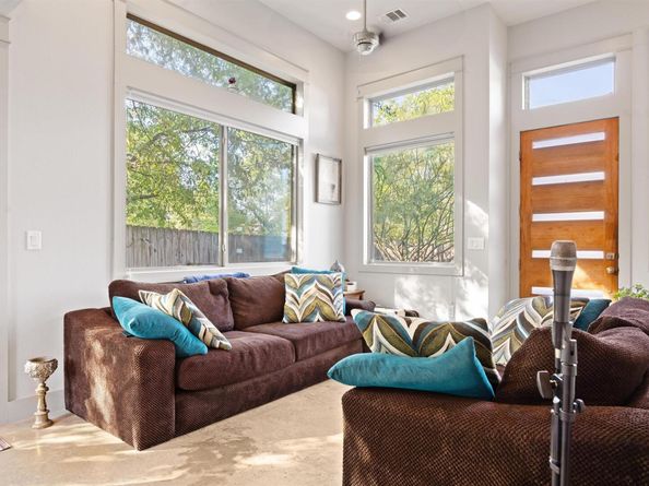 5007 Delores Ave B, Austin TX 78721